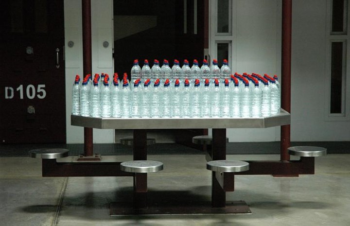 Cuộc sống bên trong nhà tù khét tiếng Guantanamo của Mỹ ở Cuba